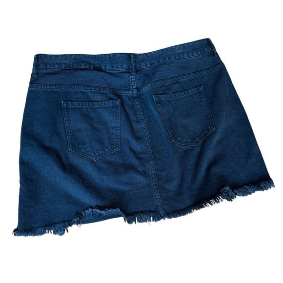 Forever 21 F21 Black Distressed Zip Front Mini Skirt - Picture 4 of 7